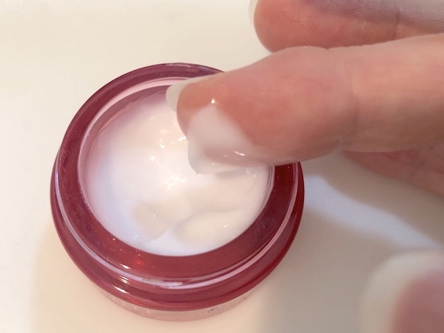 ナイトクリーム中身